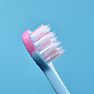Brush-baby Flamingo FlossBrush™, dětský zubní kartáček s plameňáky, 2 ks, 3-6 let