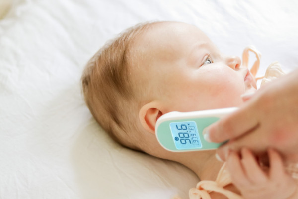 Frida Baby Multifunkční infračervený bezkontaktní teploměr 3v1