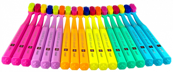 Curaprox CS 7600 ultra soft SMART zubní kartáček