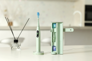 Oclean X Ultra Set Green pouzdro a sonický kartáček, zelený