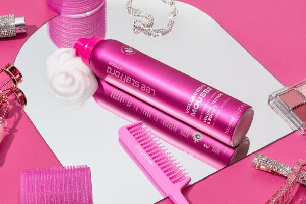 Lee Stafford Volumizing Mousse pěnové tužidlo na vlasy pro dvojitý objem, 200 ml