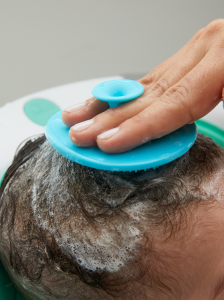 Frida Baby Head-to-Toe Bath Brush, silikonová žínka