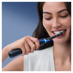 Oral-B iO Series 8N Black Onyx elektrický kartáček