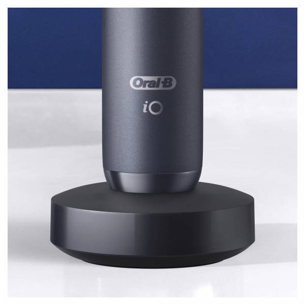 Oral-B iO Series 8N Black Onyx elektrický kartáček