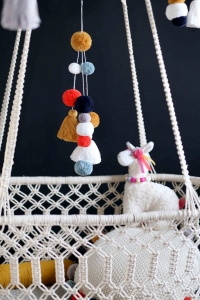 Kikadu závěsné střapce