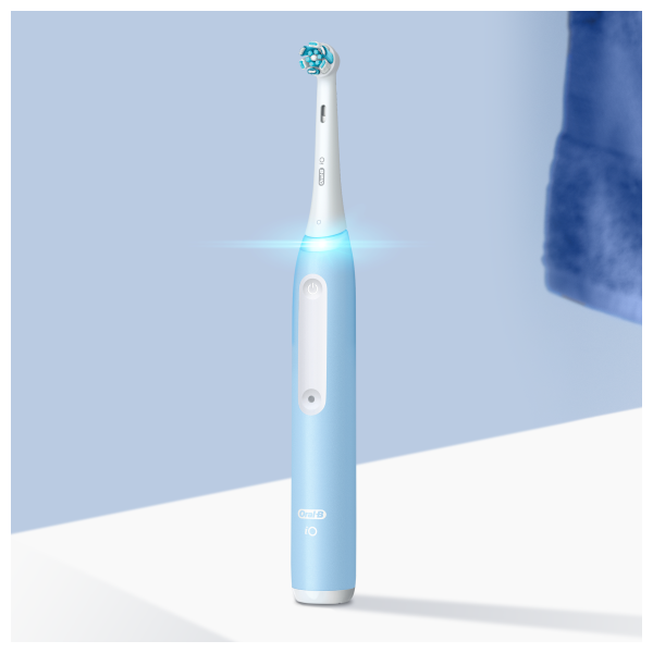 Oral-B iO Series 3  Ice Blue elektrický zubní kartáček