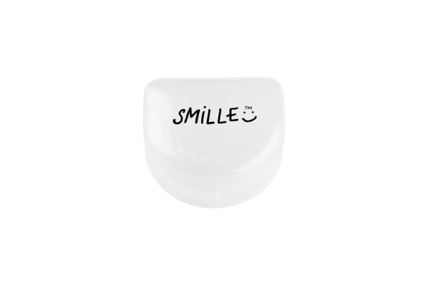 SMILLE průhledná schránka na rovnátka