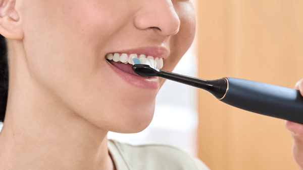 Philips Sonicare Optimal White, Balení 4 ks hlavic kartáčku, HX6064/88