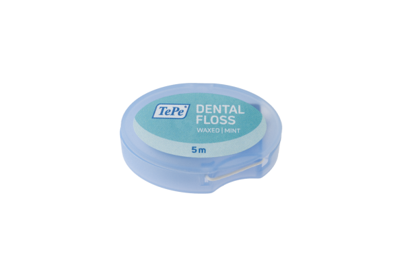 TePe Dental Floss, expandující voskovaná zubní nit s mátovou příchutí, 5 m