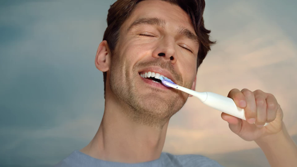 Philips Sonicare 7100, Sonický kartáček nové generace, HX7420/01